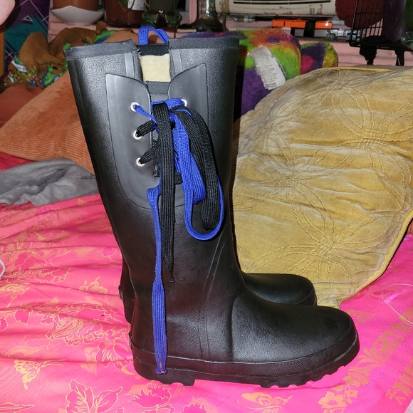 Chocolat blu rain boots sze 10 - Picture 2 of 7